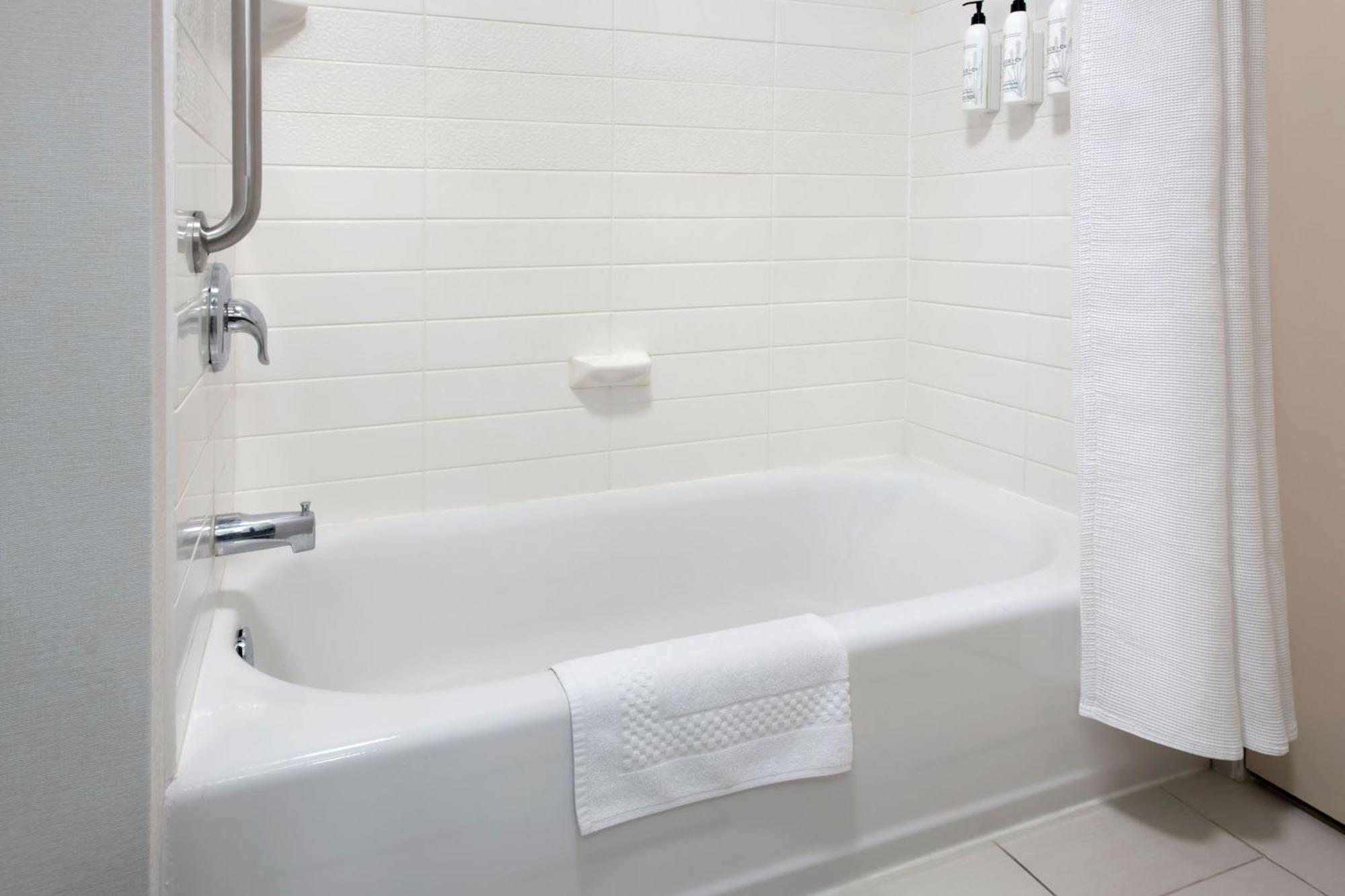 Fairfield Inn & Suites By Marriott Watertown Thousand Islands Eksteriør bilde
